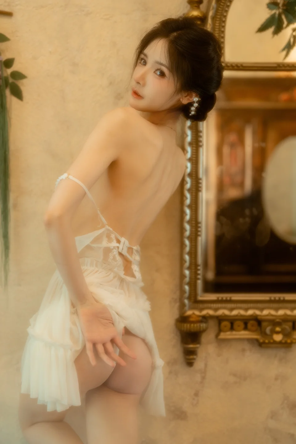 橙子喵酱&铁手叫兽_会员花絮_橙子小白裙_50P_1_11GB tg@simisebaisi 【丝足阁】018.webp